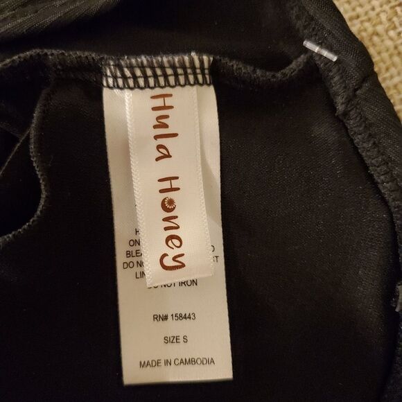 Hula Honey Juniors' Ribbed One-Piece Swimsuit- NEW - Picture 14 of 16